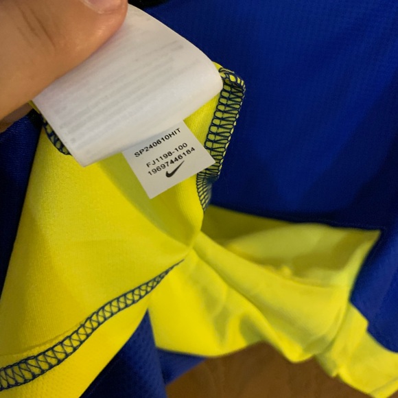 Retro Boca Juniors 04/05 Jerseys - Picture 9 of 13